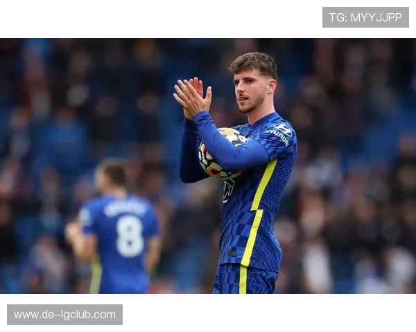 切尔西足球周刊珍藏版：纵览蓝军辉煌历史与传奇时刻